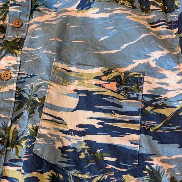 Men's Button Down Hawaiian Short Sleeve Shirt - Picture 5 of 6